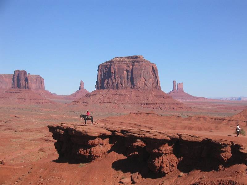 13 Monument Valley